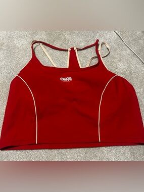 Old Navy Red Athletic Sports Bra Active Powersoft Top Endorsed by Lindsey Lohan